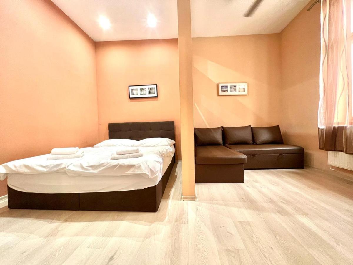 프라하 카사 이탈리아 아파트 호텔 외부 사진